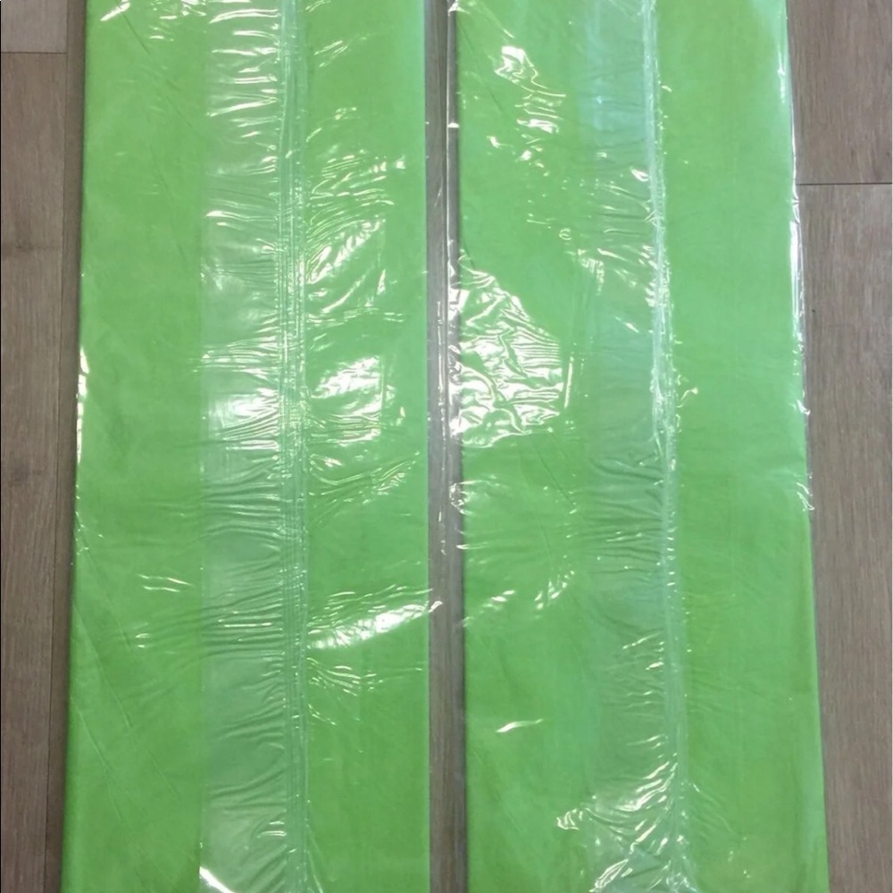 Green Tissue Paper NWT - Picture 3 of 3